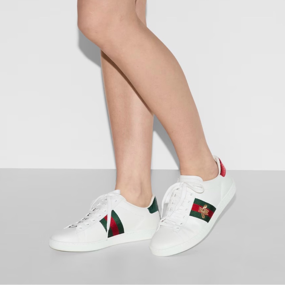 ❤️❤️Gucci Ace sneakers- size 7. Offers welcomed!!!!!❤️❤️